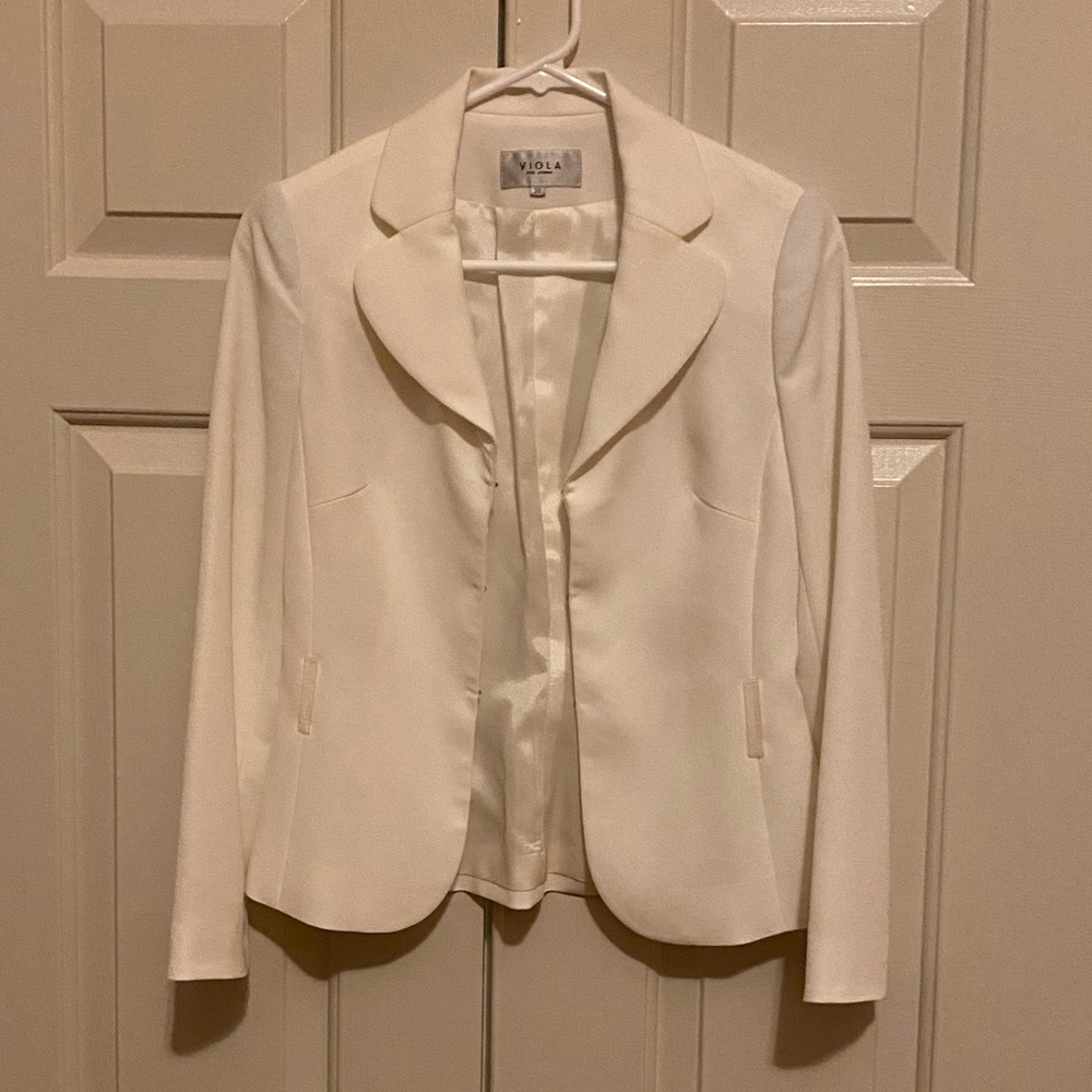 Viola white suit jacket NWOT